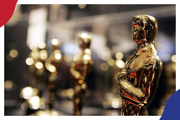 محمد الباز يكتب: عندما يتواطأ المجتمع على تضخيم الأقزام!!