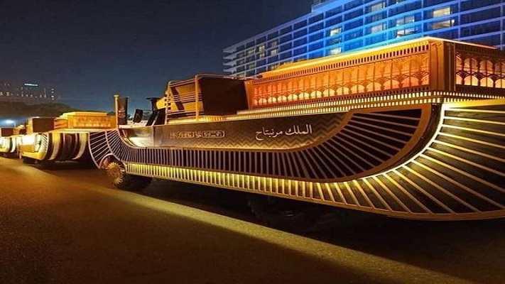 هدم أحياء سكنية كاملة يقطنها الفقراء لتمرير موكب 