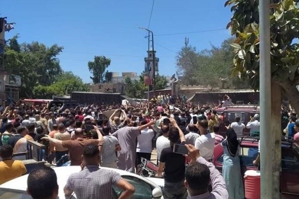 لاعتراضهم على التهجير: اعتقال 30 من أهالي 