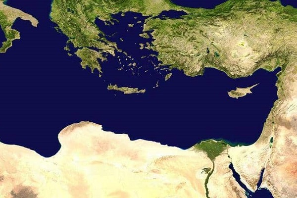 وزير خارجية اليونان في القاهرة: احتواء تبعات الهدنة المصرية التركية